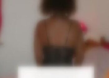 Après une dispute avec sa copine, l’enseignant menace d’envoyer ses vidéos obscènes à Kocc