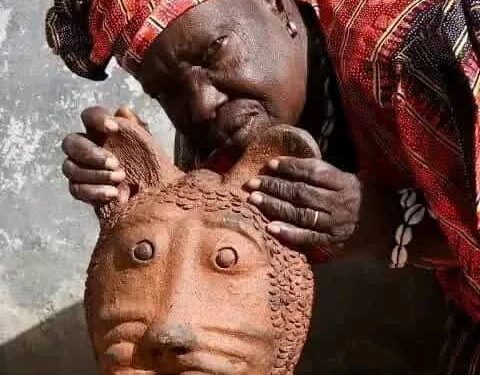 Décès de Sény Awa Camara : Bignona pleure une icône de la sculpture contemporaine