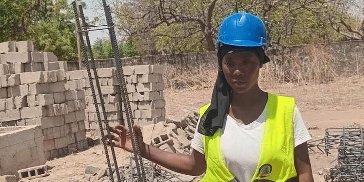 Sira Diallo : On se moquait de ses bottes, elle dirige aujourd’hui de gros chantiers !
