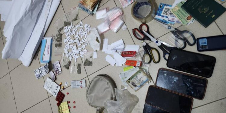 Diamniadio : Sept trafiquants de kush et de tramadol arrêtés, dont la dame à la tête du réseau et quatre Sierra-Léonais