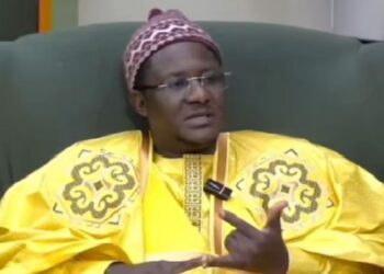 La section de recherches débarque à l&rsquo;Assemblée nationale pour cueillir Cheikh Bara Ndiaye, le député exfiltré de justesse (vidéo)