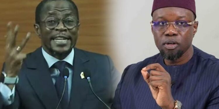 « Guerre politicienne » : Abdou Mbow accuse Diomaye et Sonko de régler leurs comptes via la Constitution
