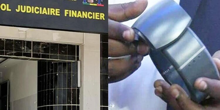 Bracelets électroniques : l’enquête s’accélère, une nouvelle tête tombe