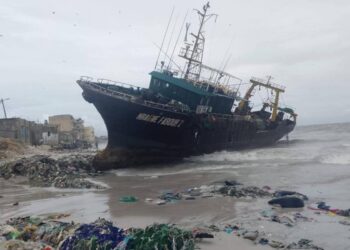 Intempéries à Dakar : sept bateaux déroutés s&rsquo;échouent à Hann et Bel-Air